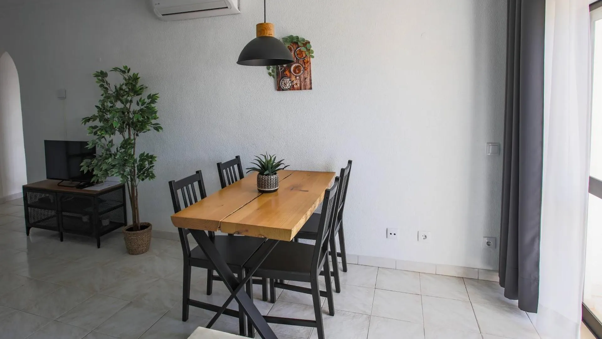 Luxe Condo With Pool, Airco, Seaview With Two Balcony - Go4Portugal Albufeira
